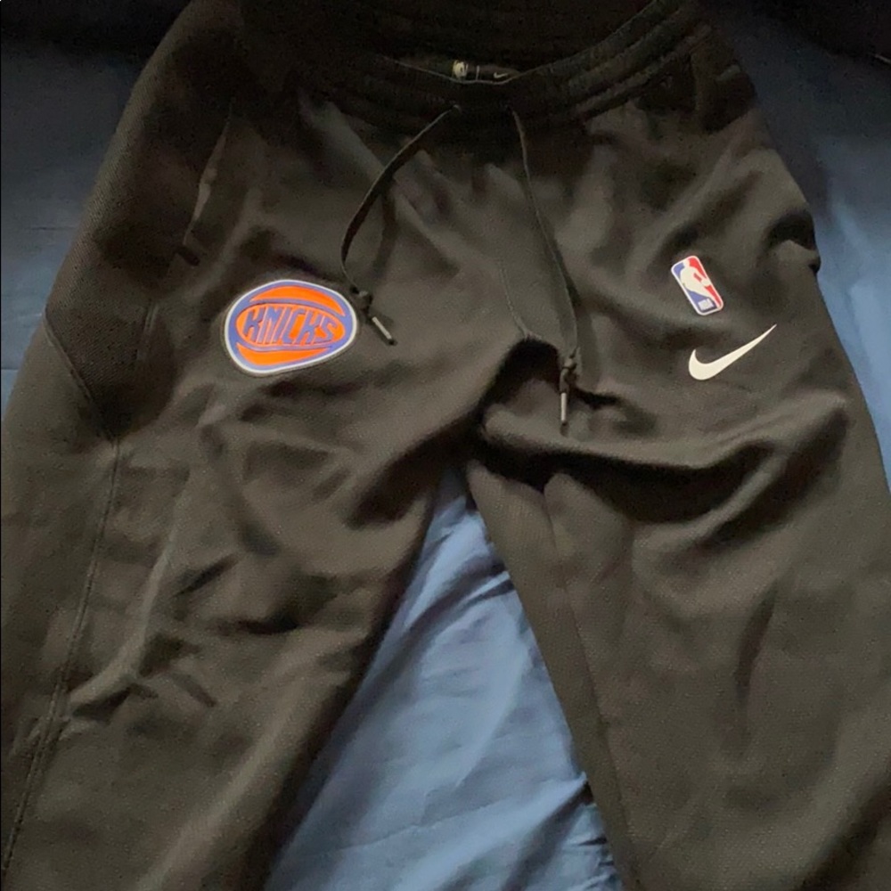 Nike New York Knicks Warm-up pants